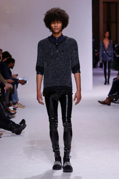 Look 75